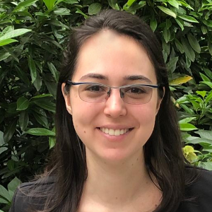 Picture of Anna Bonazzi in a garden setting.